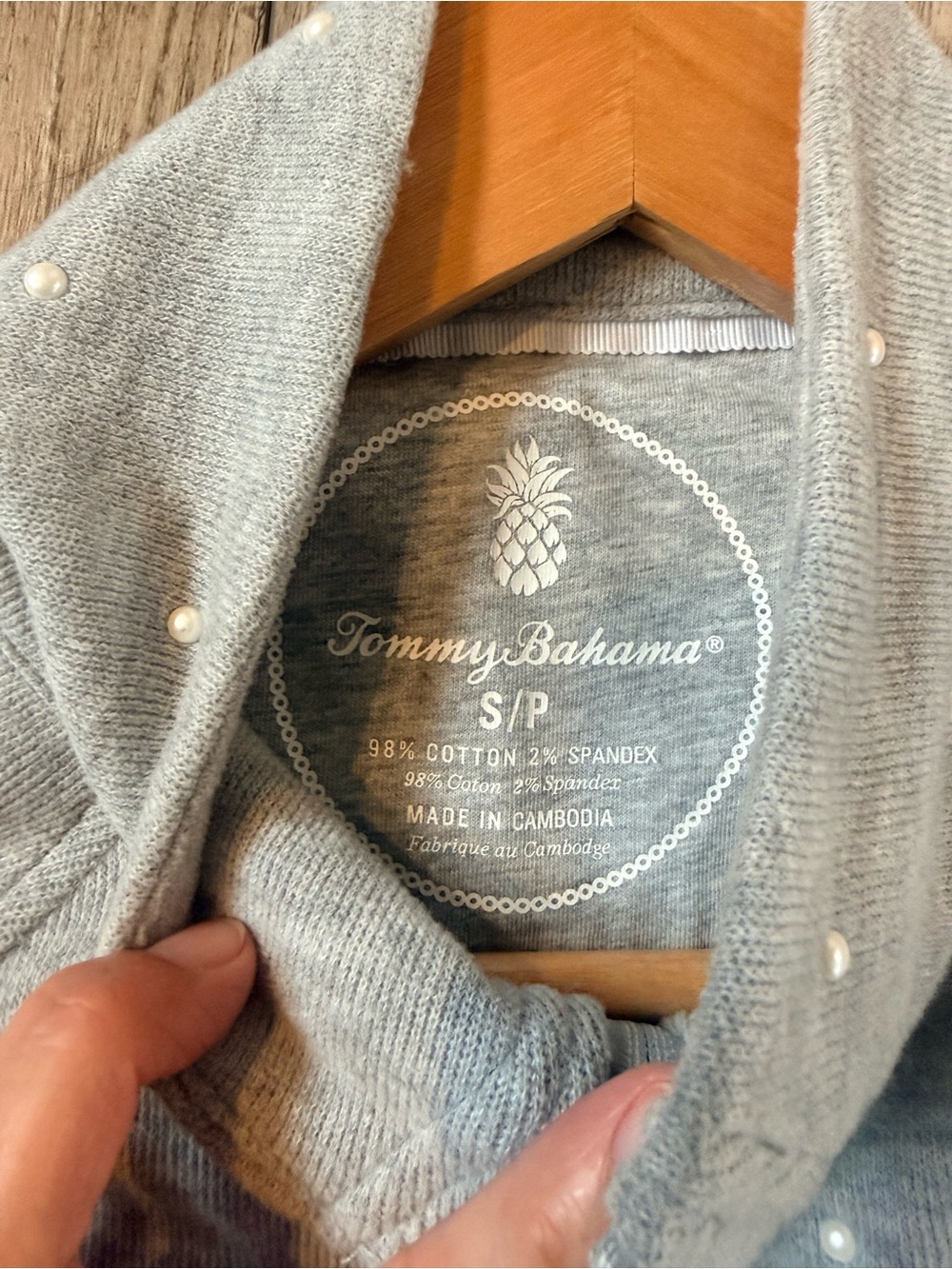 Tommy Bahama Aruba Faux Pearl Embellished Stretch Cotton Sweatshirt NWOT Gray S - Picture 4 of 8